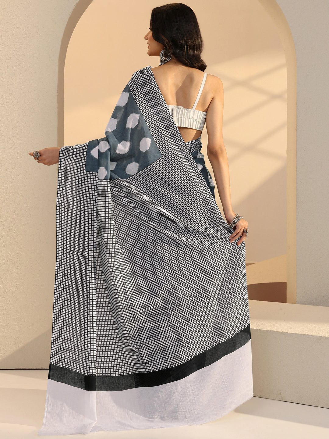 Libas Grey Geometric Print Cotton Saree