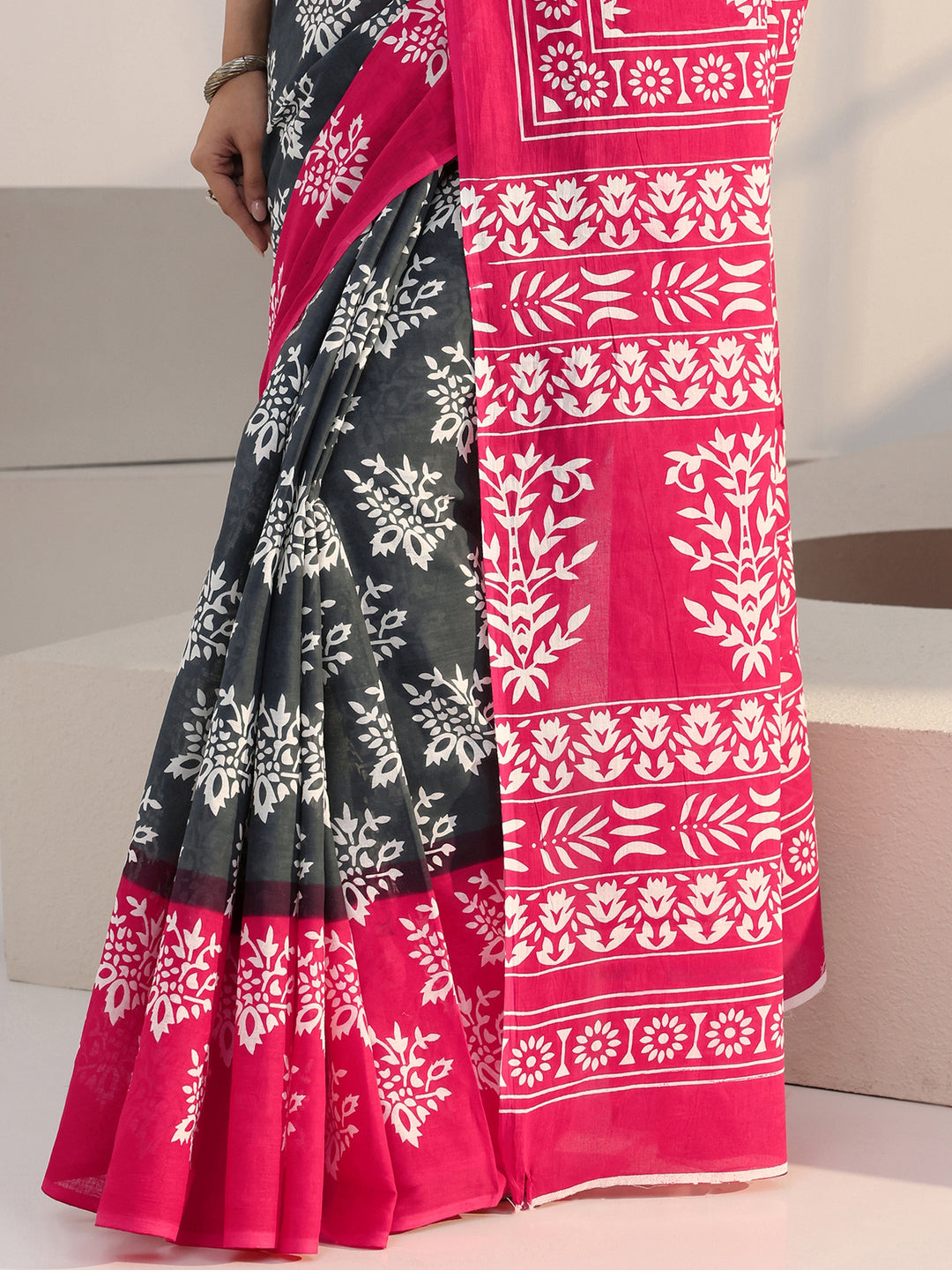 Libas Grey Floral Print Cotton Saree