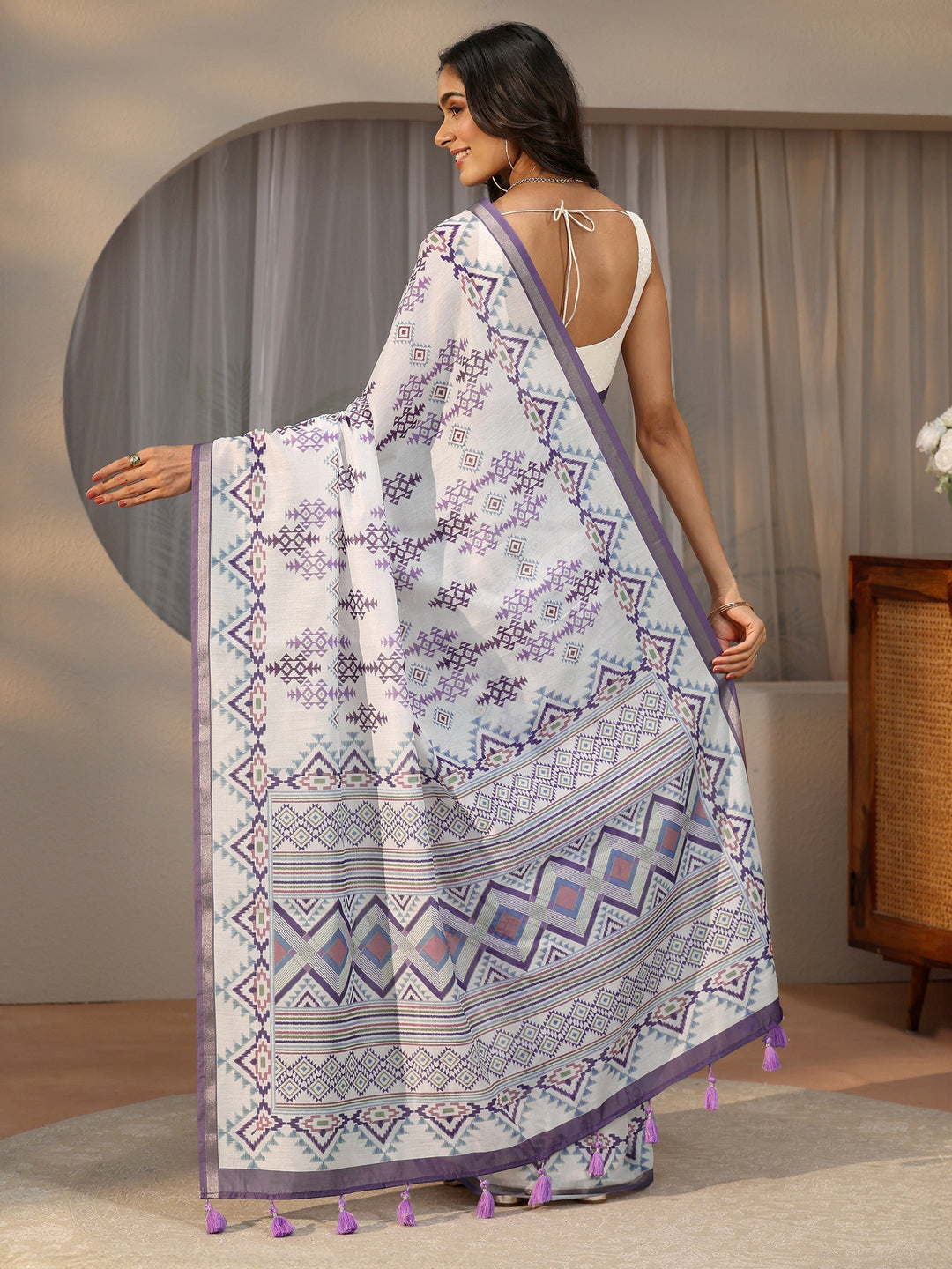 Libas White Geometric Block Print Cotton Blend Saree