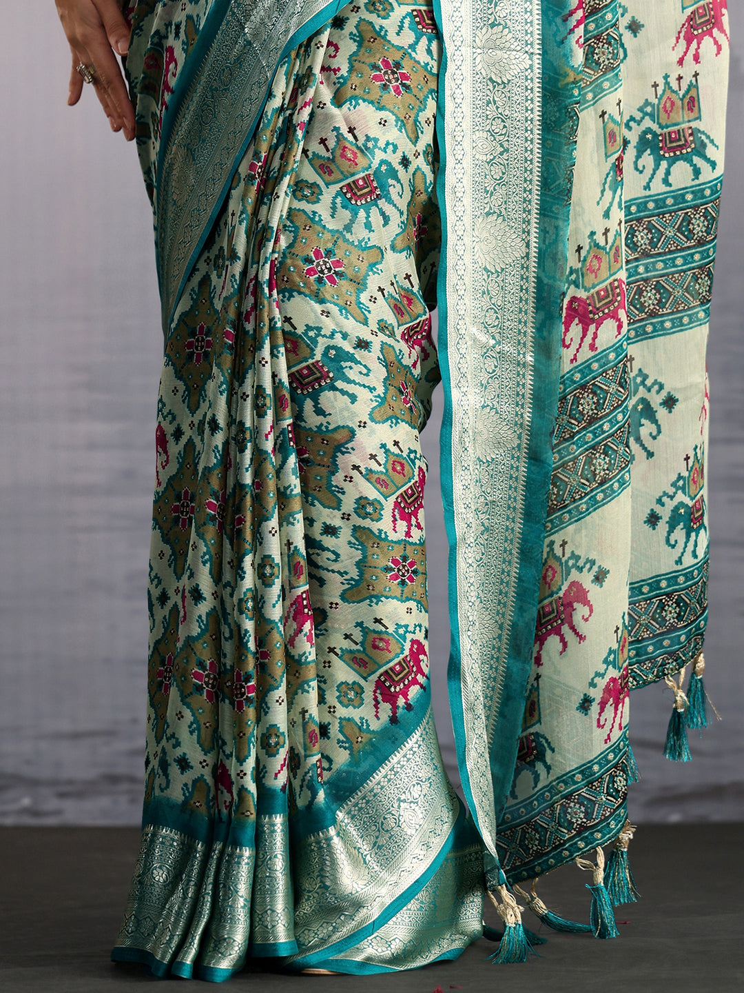Libas Sea Green Patola Inspired Printed Georgette Saree
