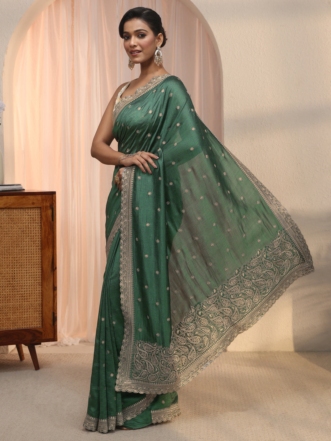 Libas Green Embroidered Silk Blend Saree with Paisley Pallu