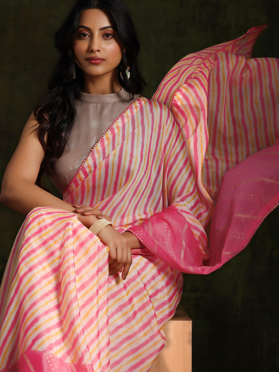 Pink Printed Silk Blend Saree With Unstitched Blouse Piece - ShopLibas
