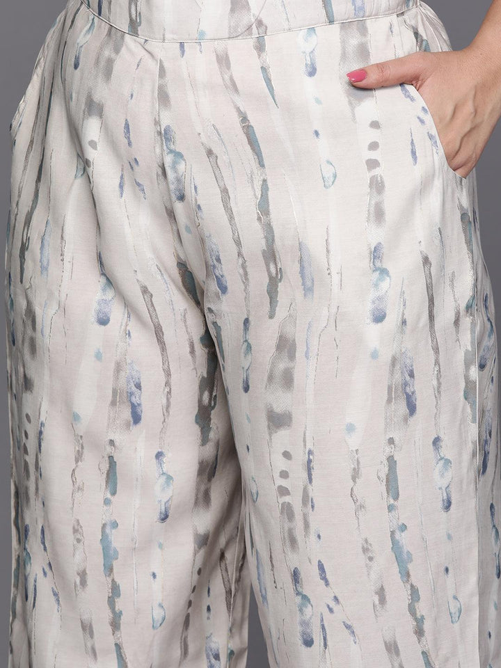 Grey Printed Silk Blend Straight Kurta With Trousers & Dupatta