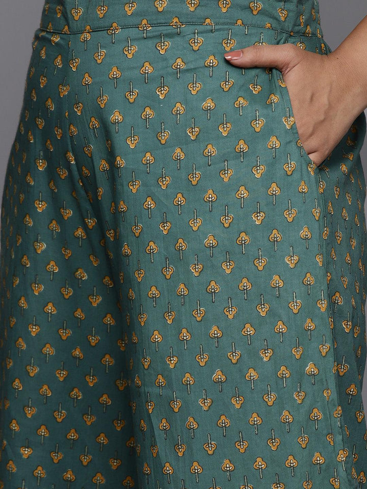 Plus Size Green Printed Cotton Straight Suit With Dupatta