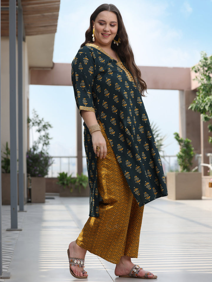Plus Size Green Printed Cotton Straight Suit With Dupatta