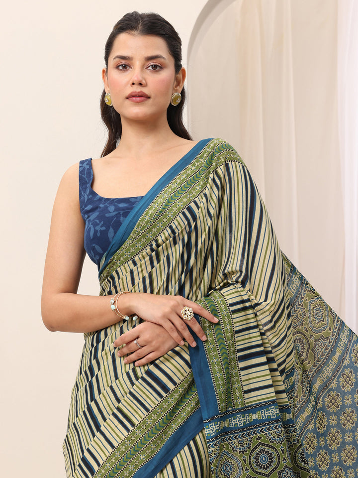 Blue Printed Cotton Saree With Unstitched Blouse