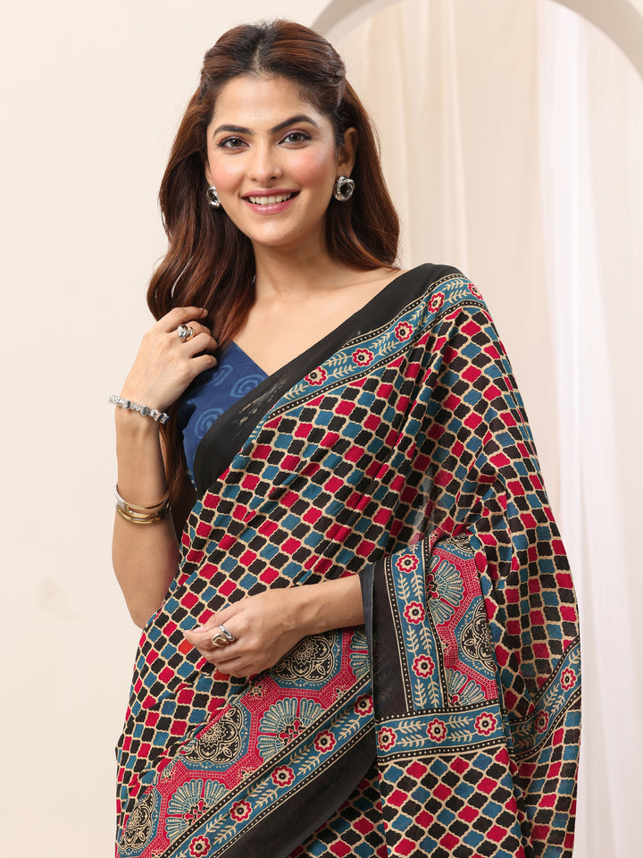 Maroon Printed Cotton Saree With Unstitched Blouse Piece