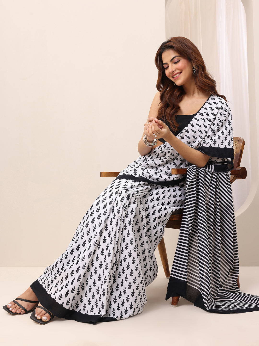 White Printed Cotton Saree With Unstitched Blouse