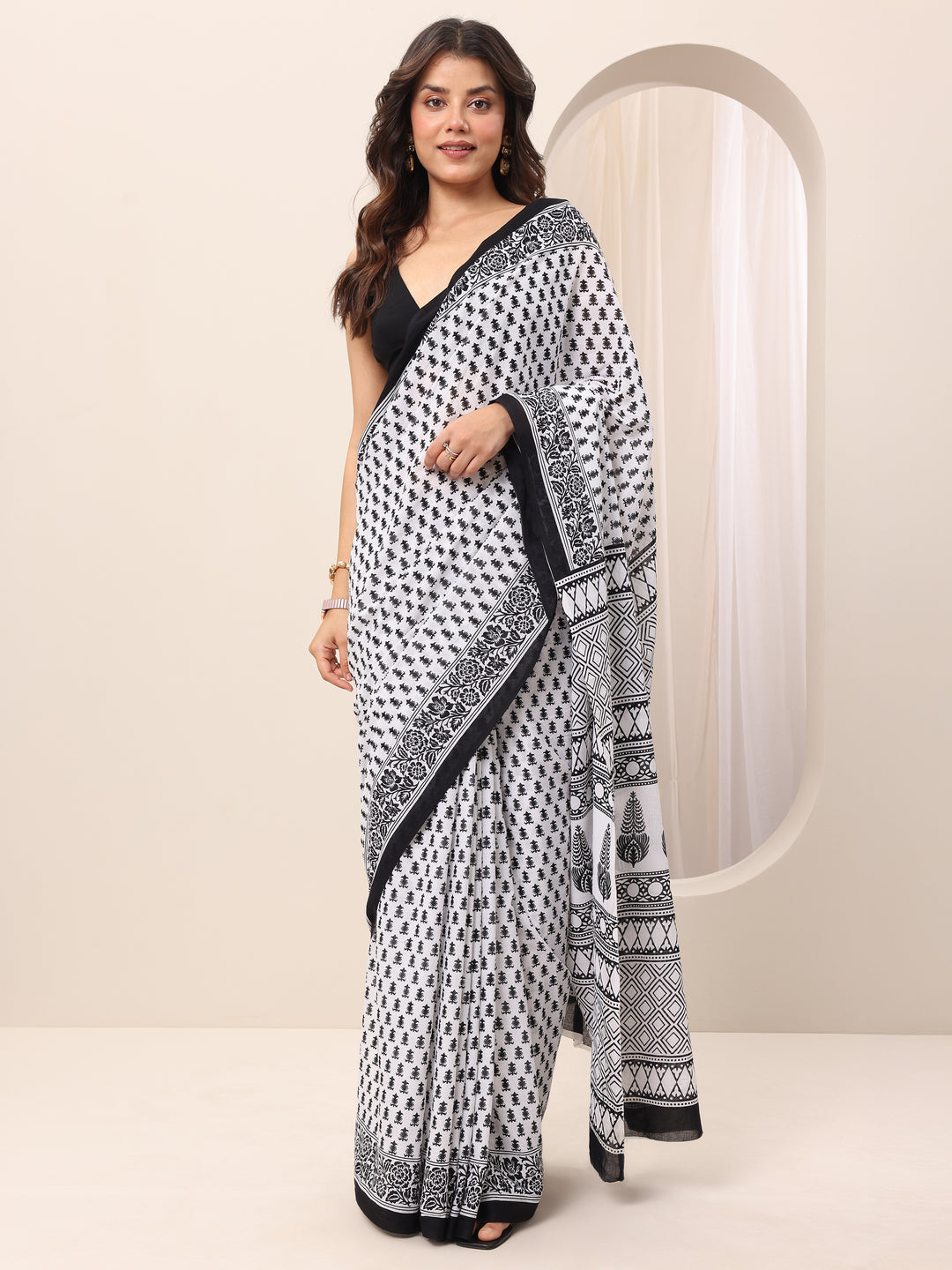 White Printed Cotton Saree With Unstitched Blouse