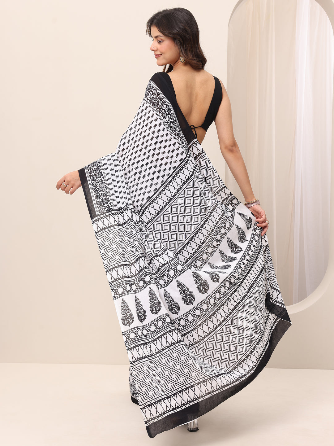 White Printed Cotton Saree With Unstitched Blouse