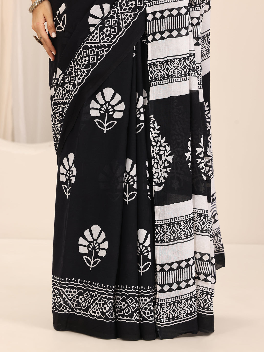 Black Printed Cotton Saree With Unstitched Blouse