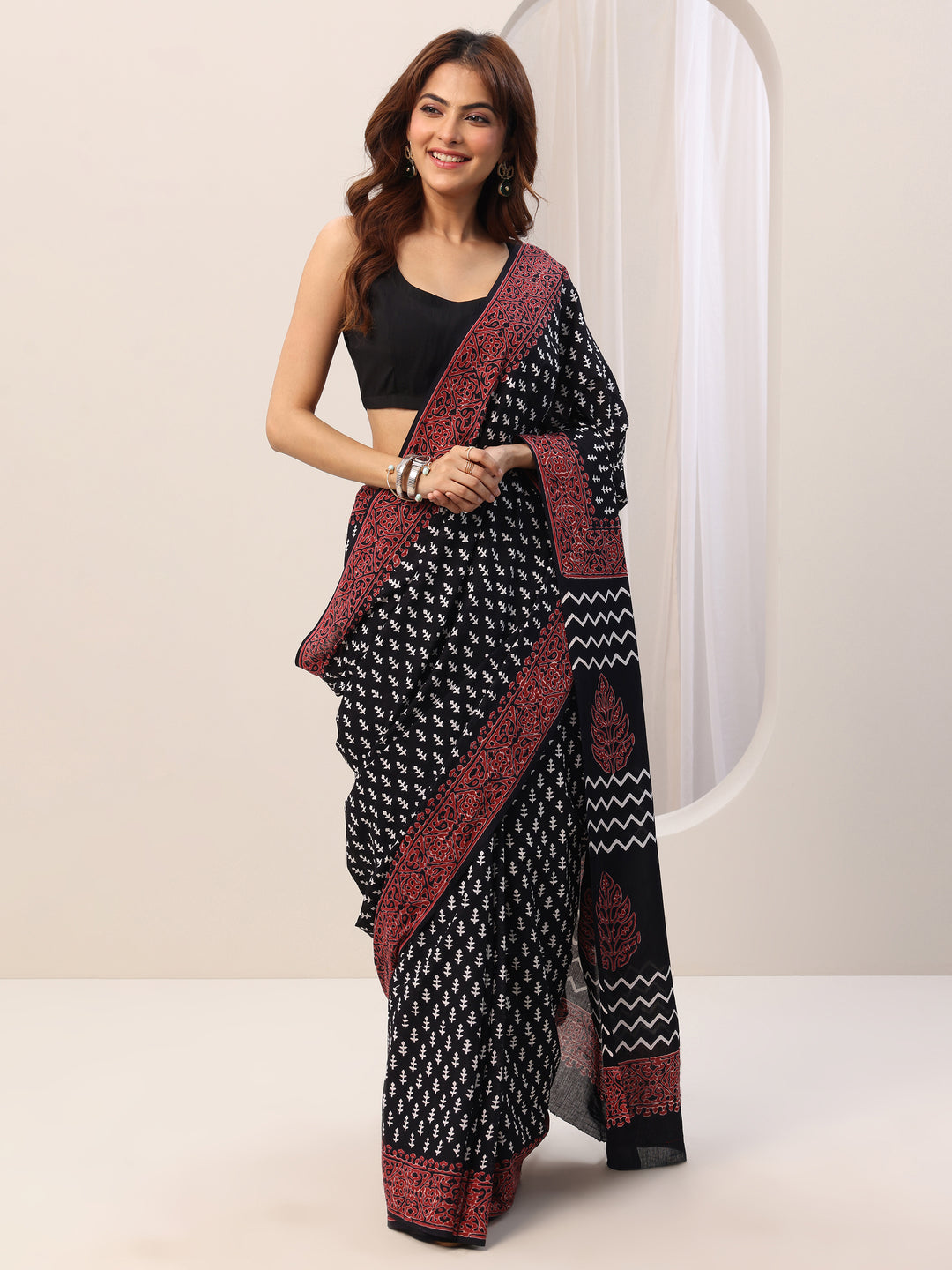Black Printed Cotton Saree With Unstitched Blouse Piece