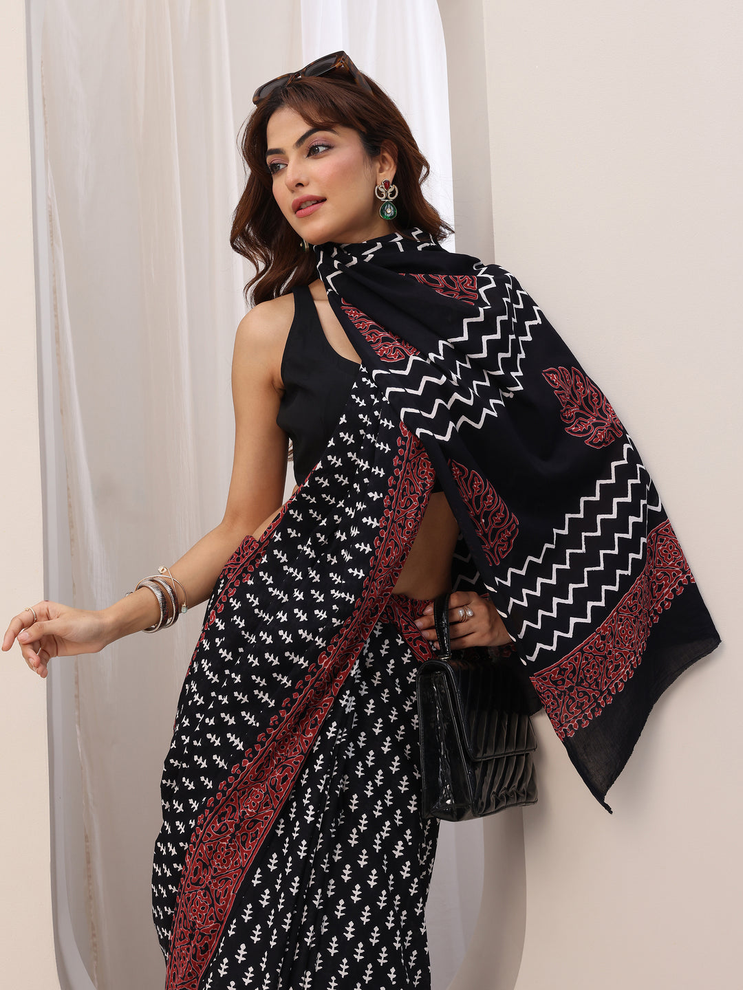 Black Printed Cotton Saree With Unstitched Blouse Piece