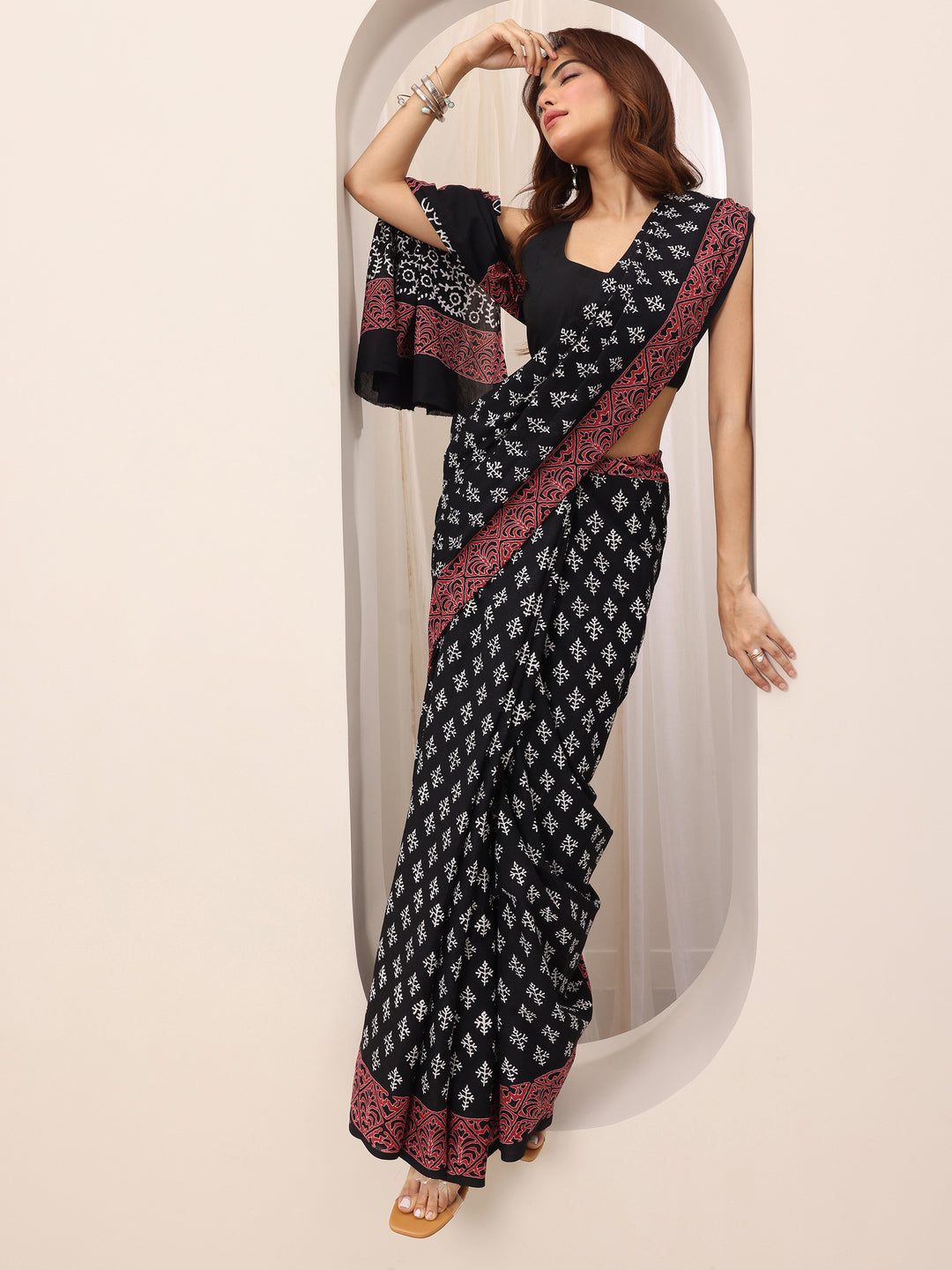 Black Printed Cotton Saree With Unstitched Blouse Piece