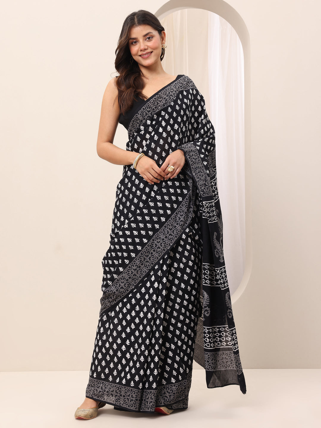 Black Printed Cotton Saree With Unstitched Blouse
