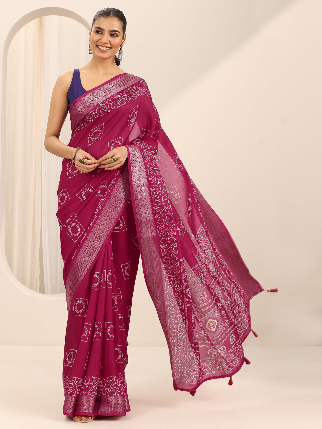 Pink Printed Georgette Saree With Unstitched Blouse Piece