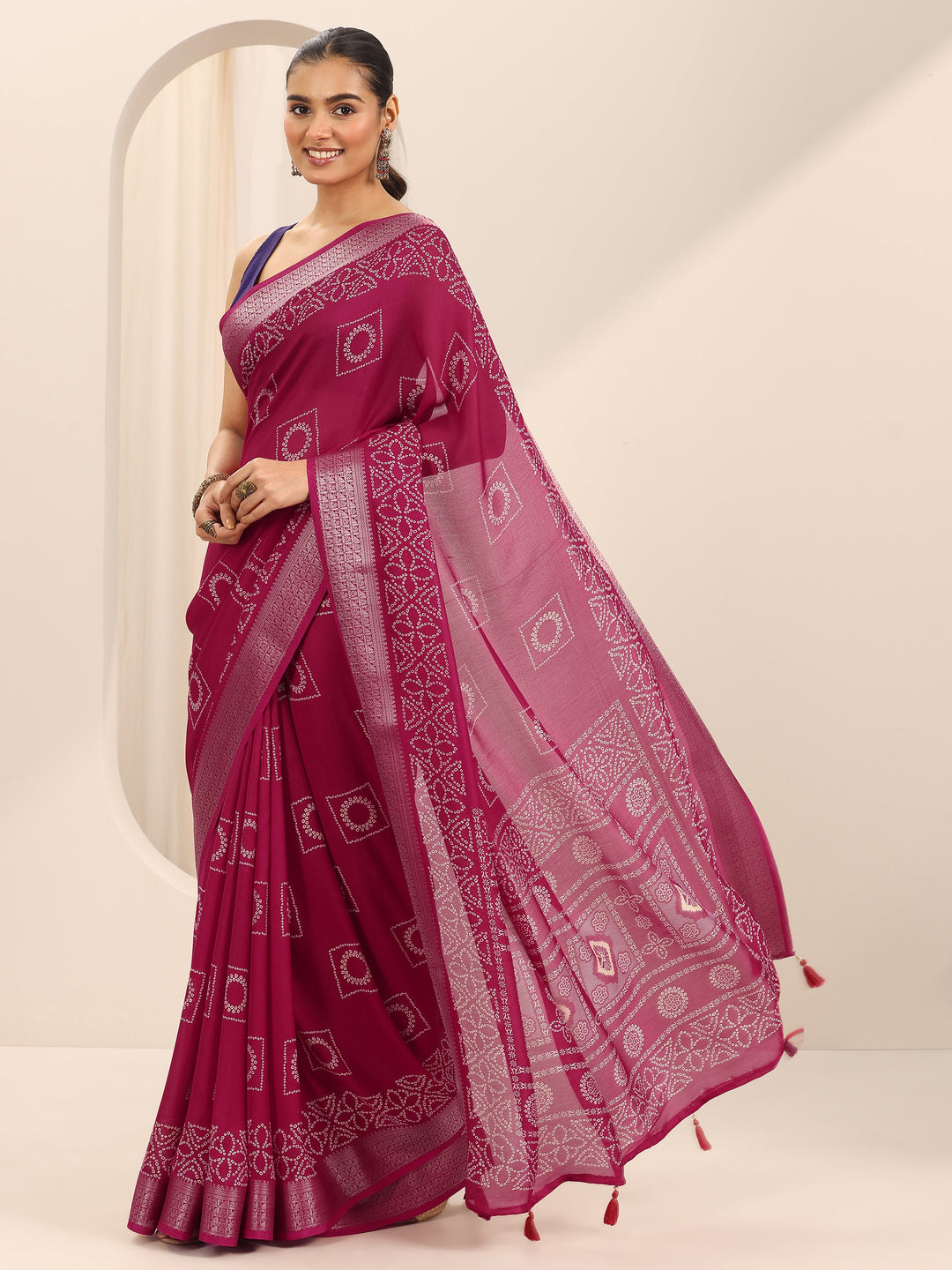 Pink Printed Georgette Saree With Unstitched Blouse Piece