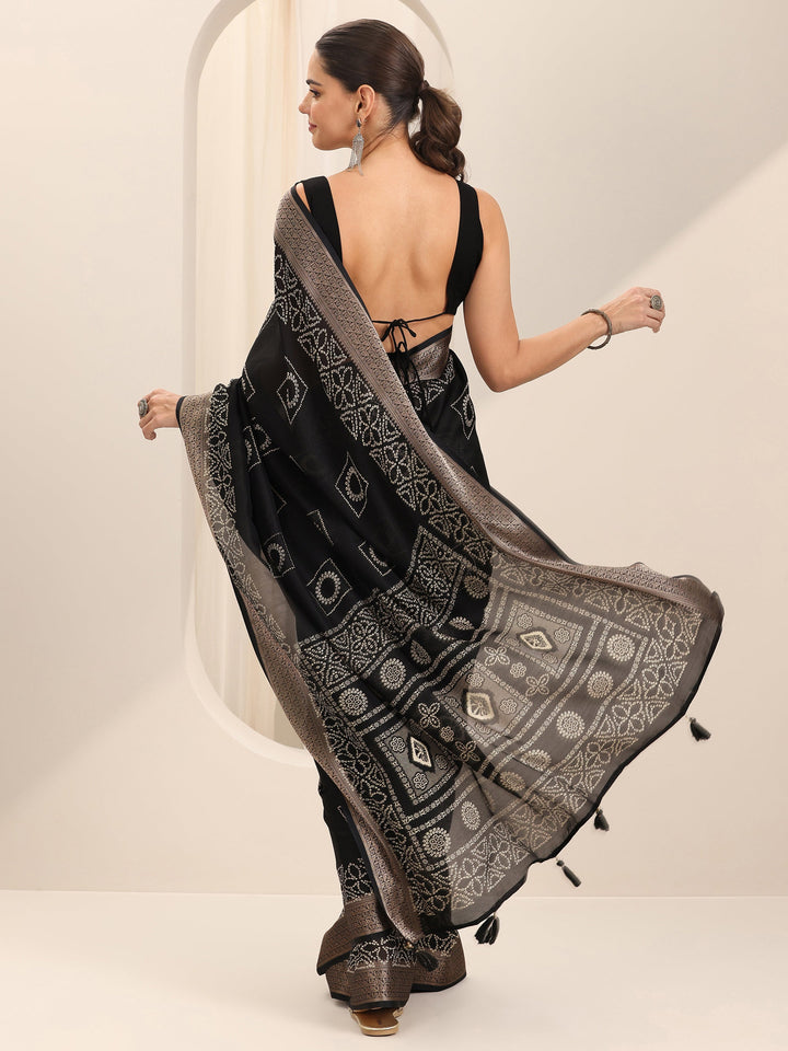 Black Printed Georgette Saree With Unstitched Blouse Piece