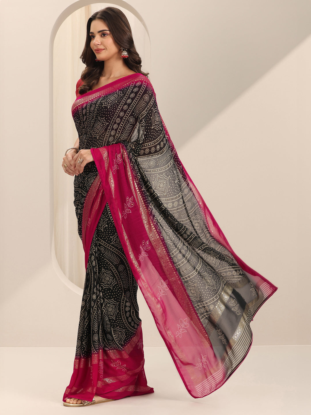 Black Printed Georgette Saree With Unstitched Blouse Piece