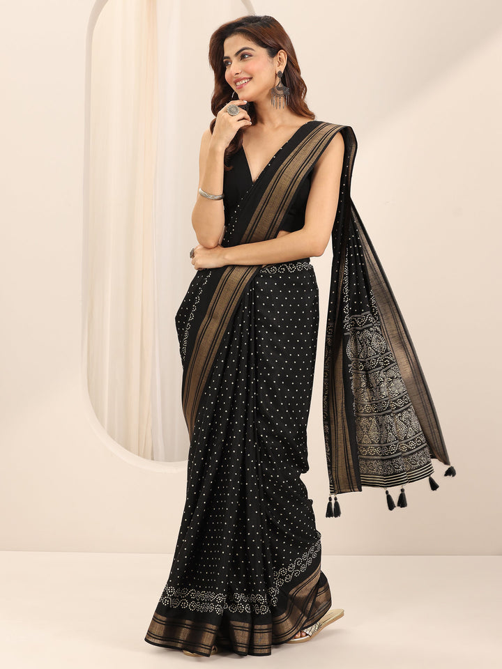 Black Printed Silk Blend Saree With Unstitched Blouse Piece