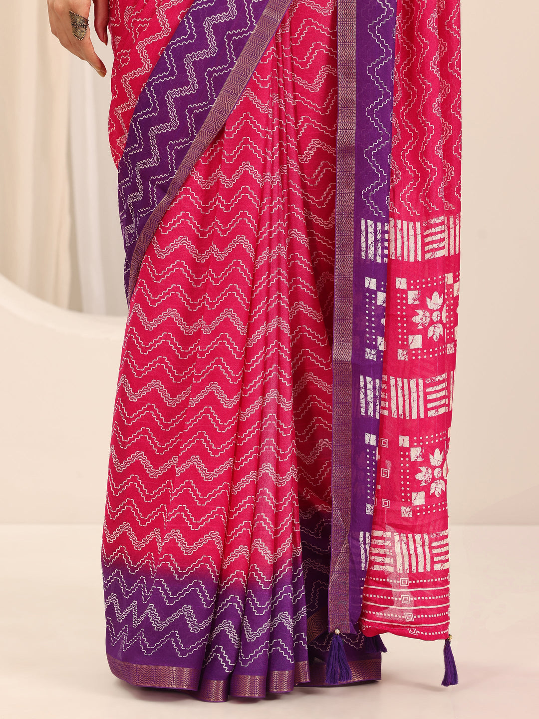 Pink Printed Georgette Saree With Unstitched Blouse Piece