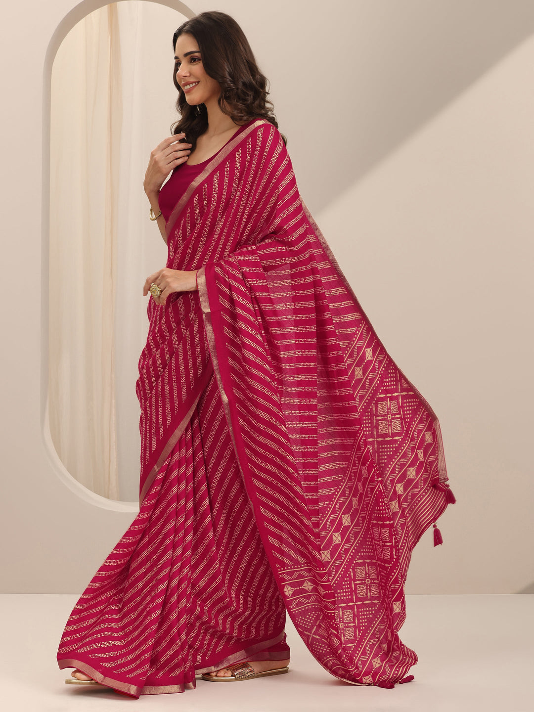 Pink Printed Georgette Saree With Unstitched Blouse Piece