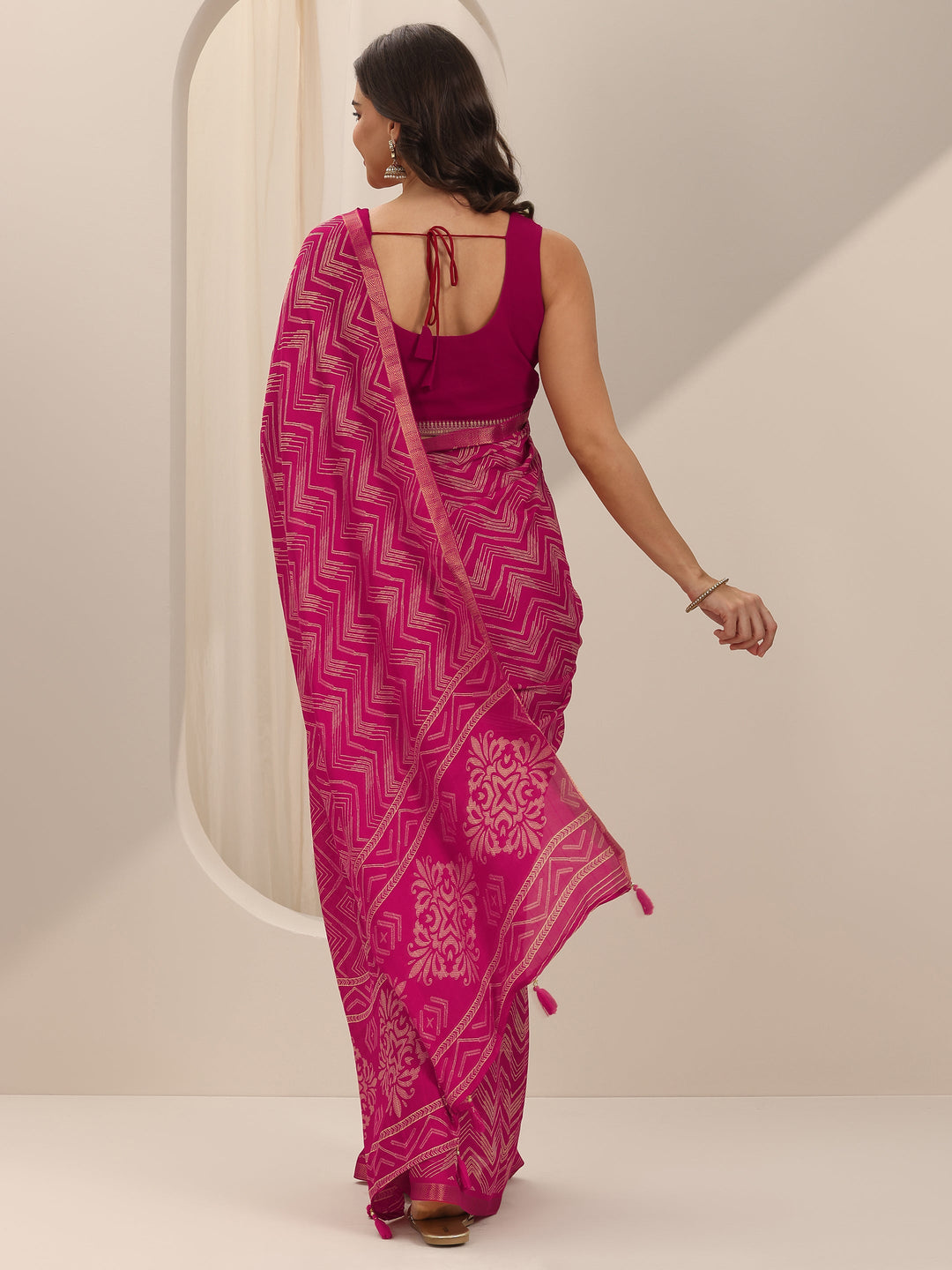 Pink Printed Georgette Saree With Unstitched Blouse Piece