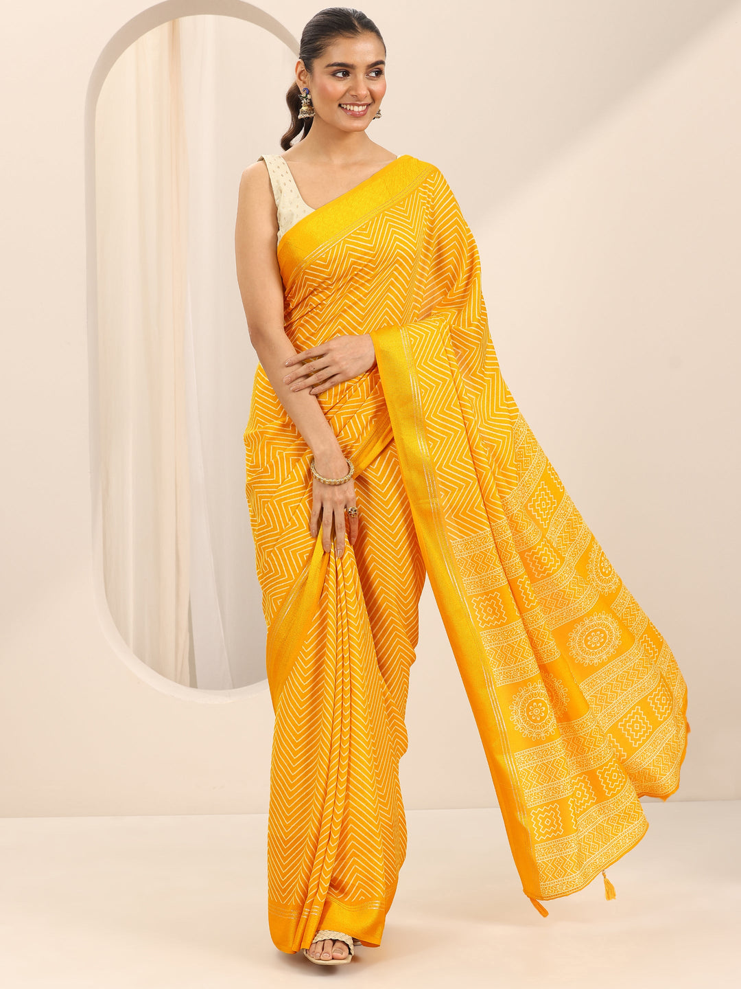 Mustard Printed Georgette Saree With Unstitched Blouse Piece
