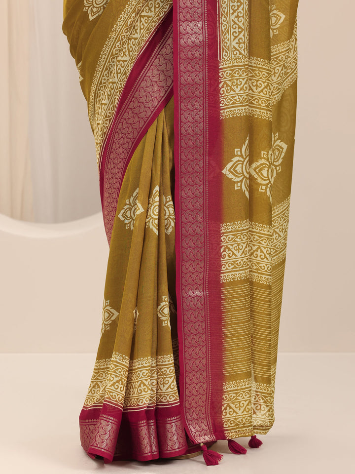 Mustard Printed Georgette Saree With Unstitched Blouse Piece