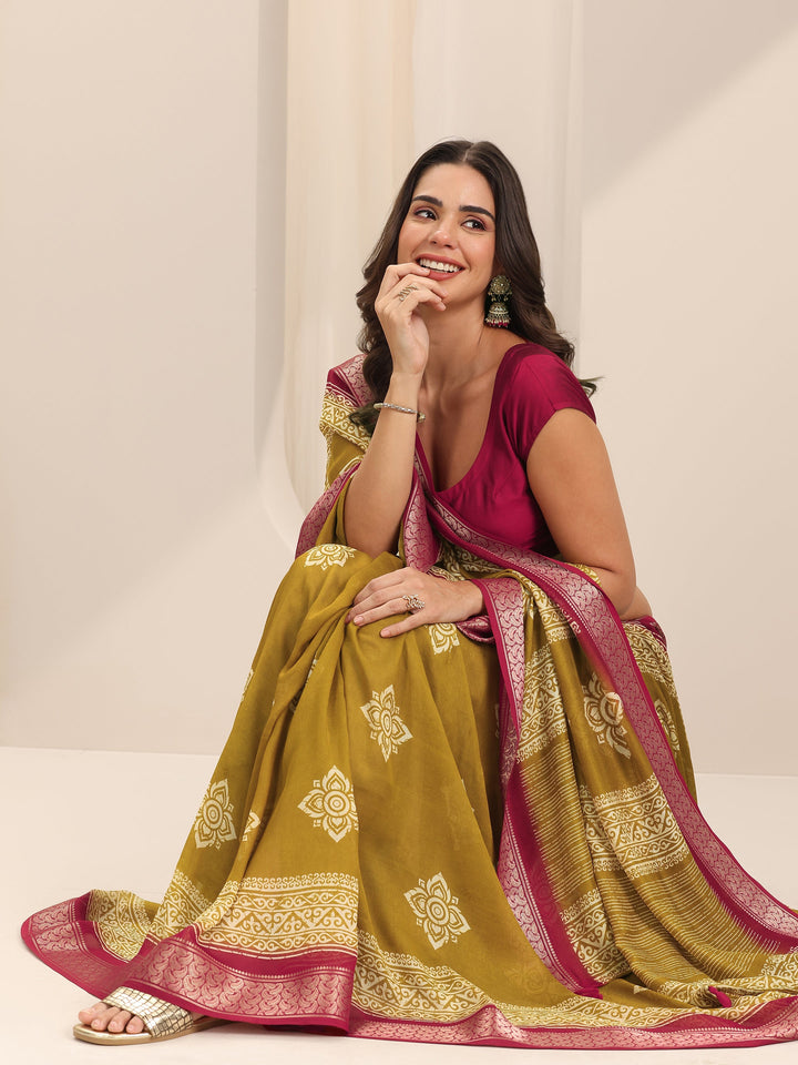 Mustard Printed Georgette Saree With Unstitched Blouse Piece