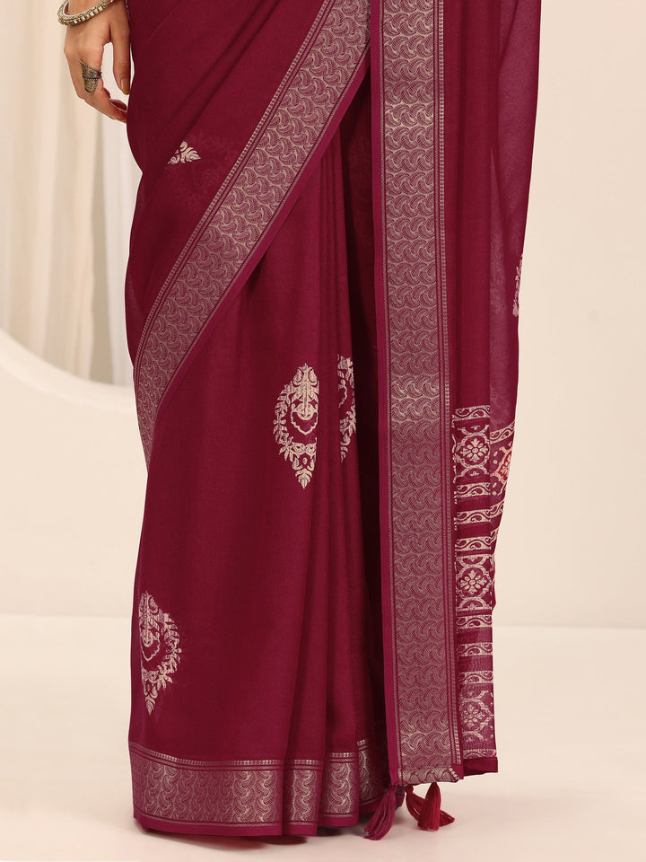 Red Printed Georgette Saree With Unstitched Blouse Piece