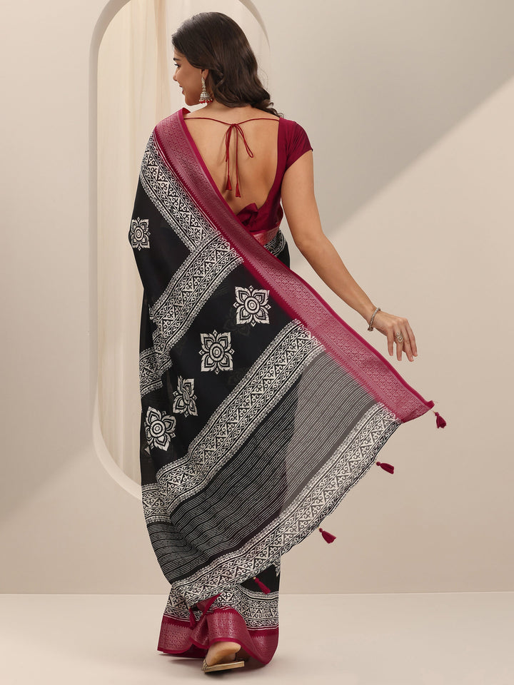 Black Printed Georgette Saree With Unstitched Blouse Piece