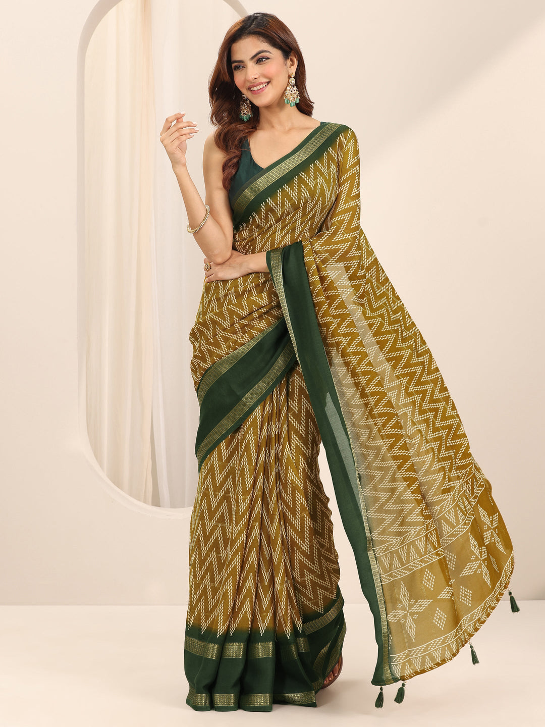 Mustard Printed Georgette Saree With Unstitched Blouse Piece
