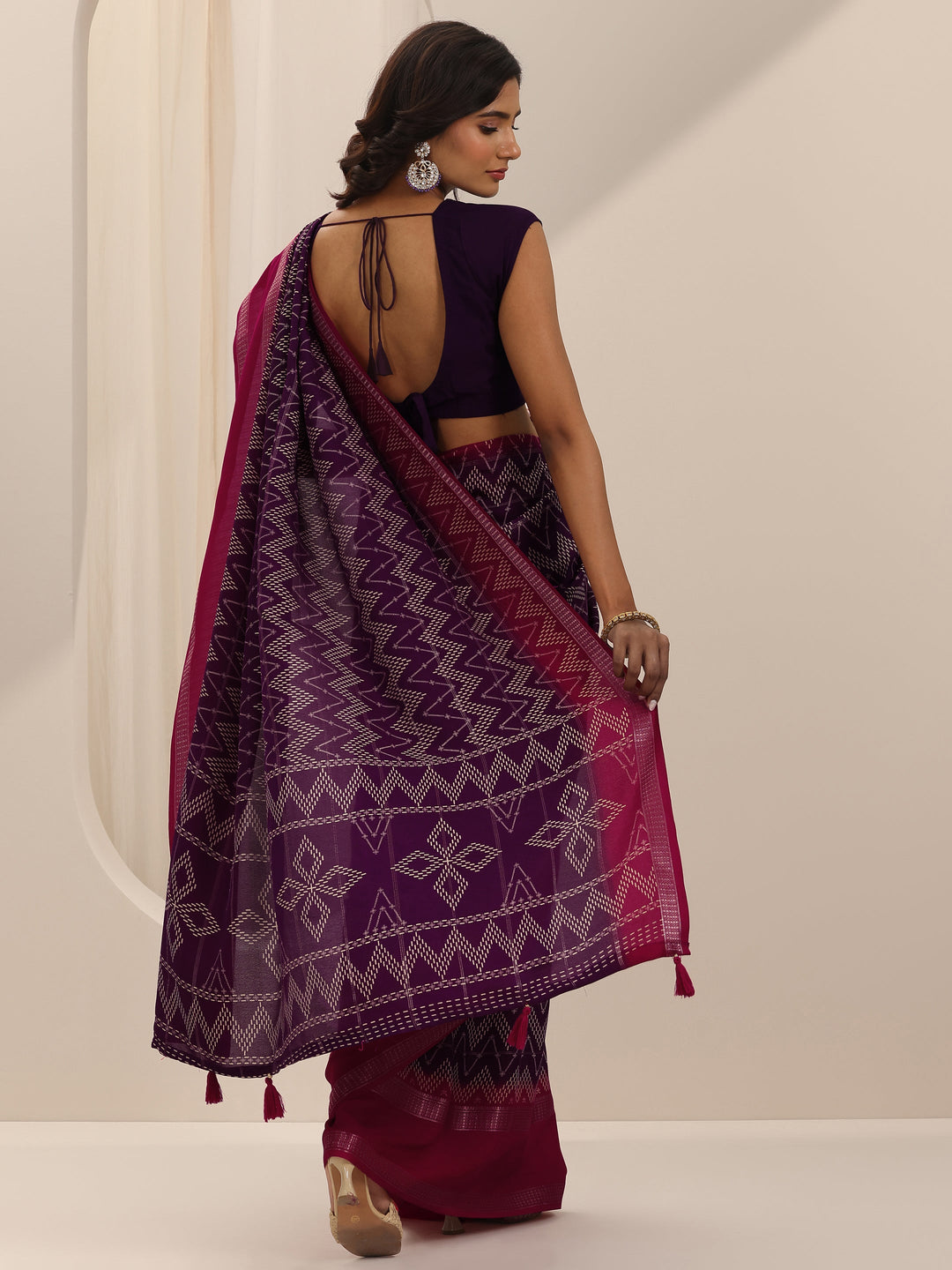 Wine Printed Georgette Saree With Unstitched Blouse Piece