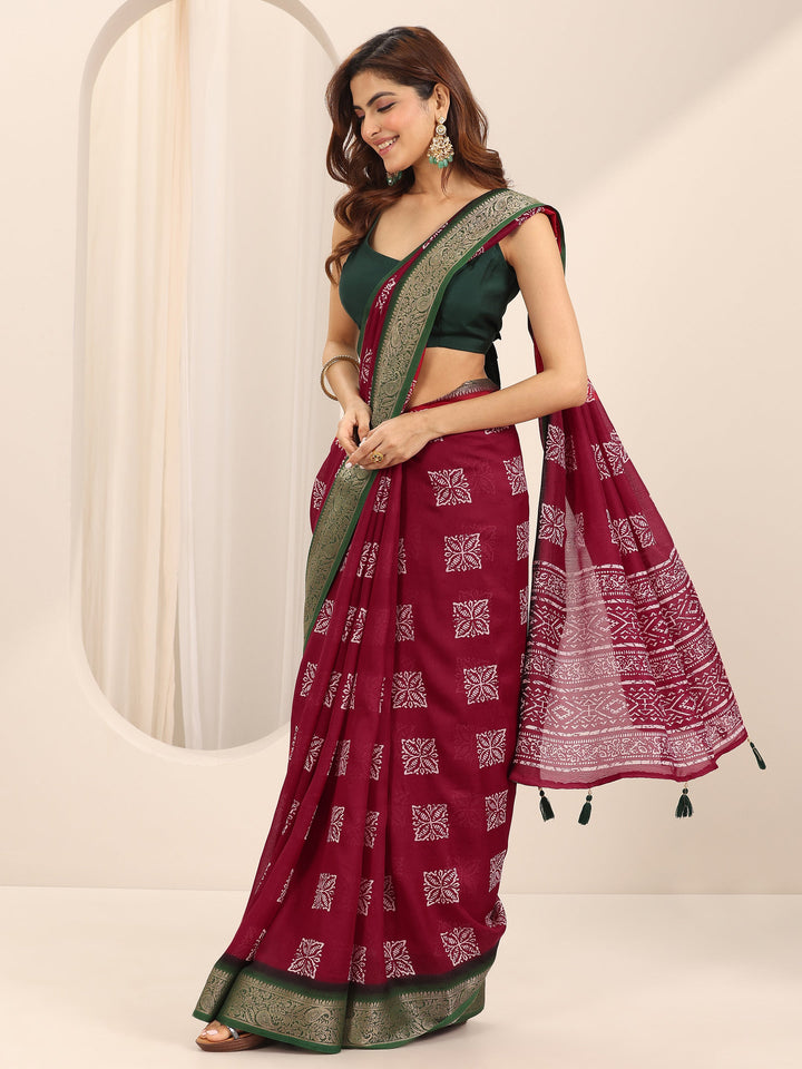 Red Printed Georgette Saree With Unstitched Blouse Piece