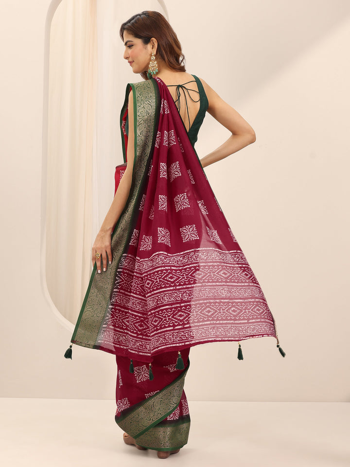 Red Printed Georgette Saree With Unstitched Blouse Piece