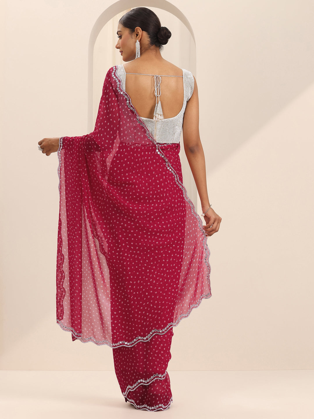 Red Printed Georgette Saree With Unstitched Blouse Piece