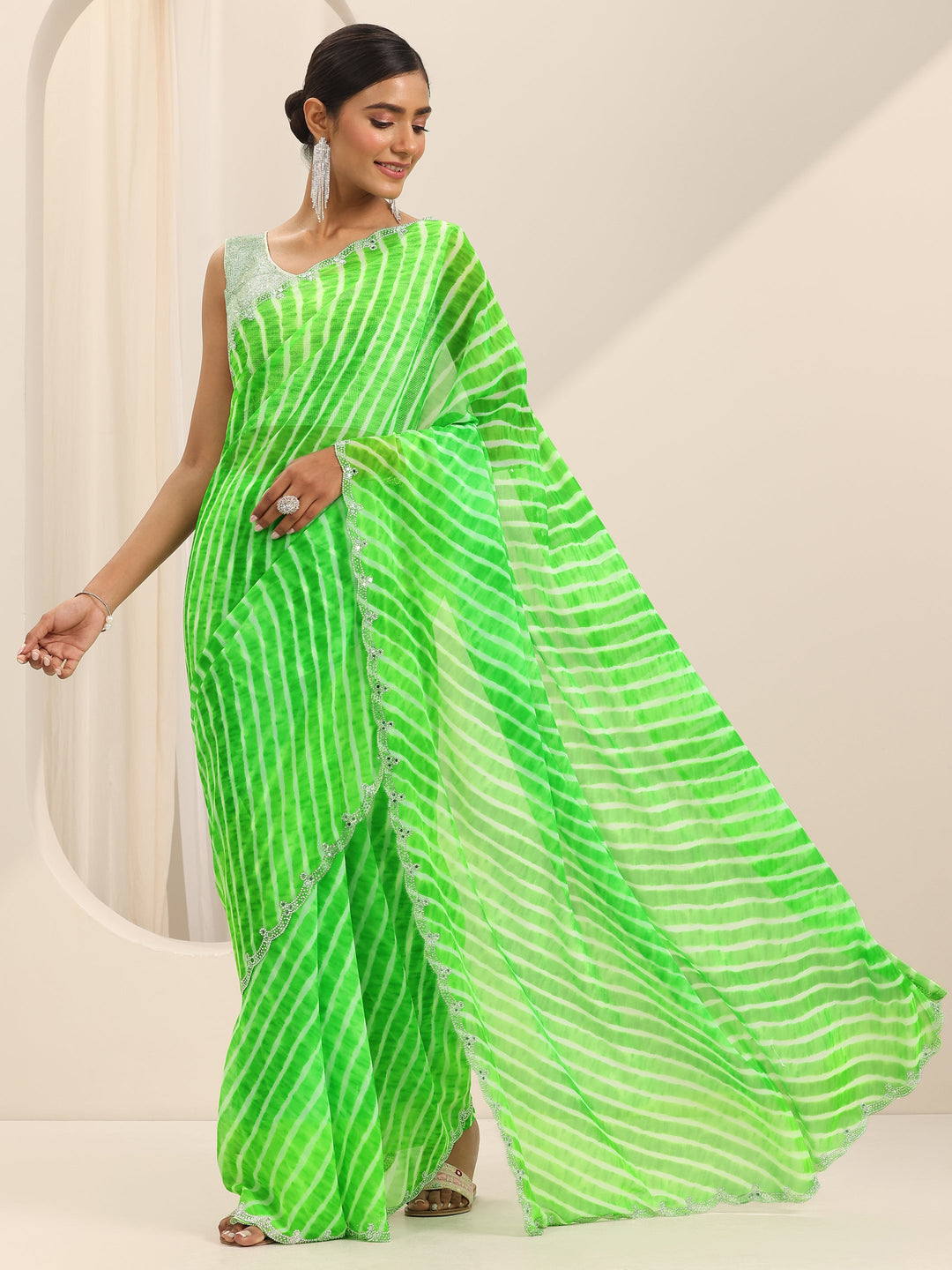 Green Printed Georgette Saree With Unstitched Blouse Piece