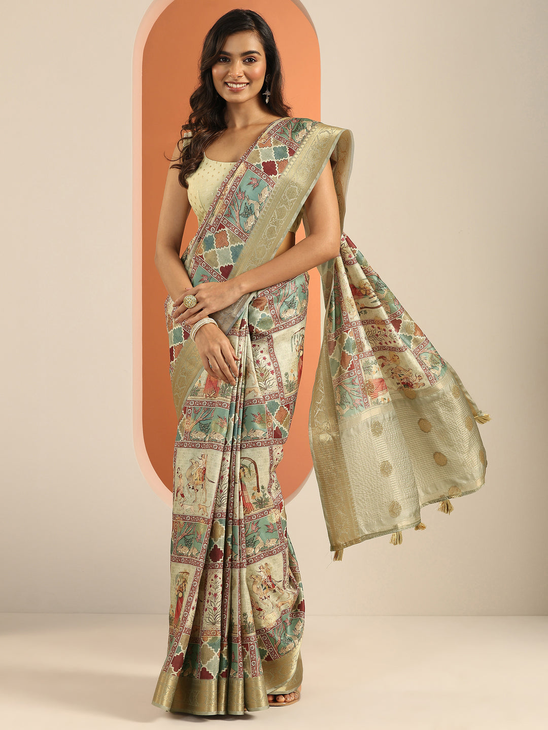 Multi Printed Silk Blend Saree With Unstitched Blouse Piece