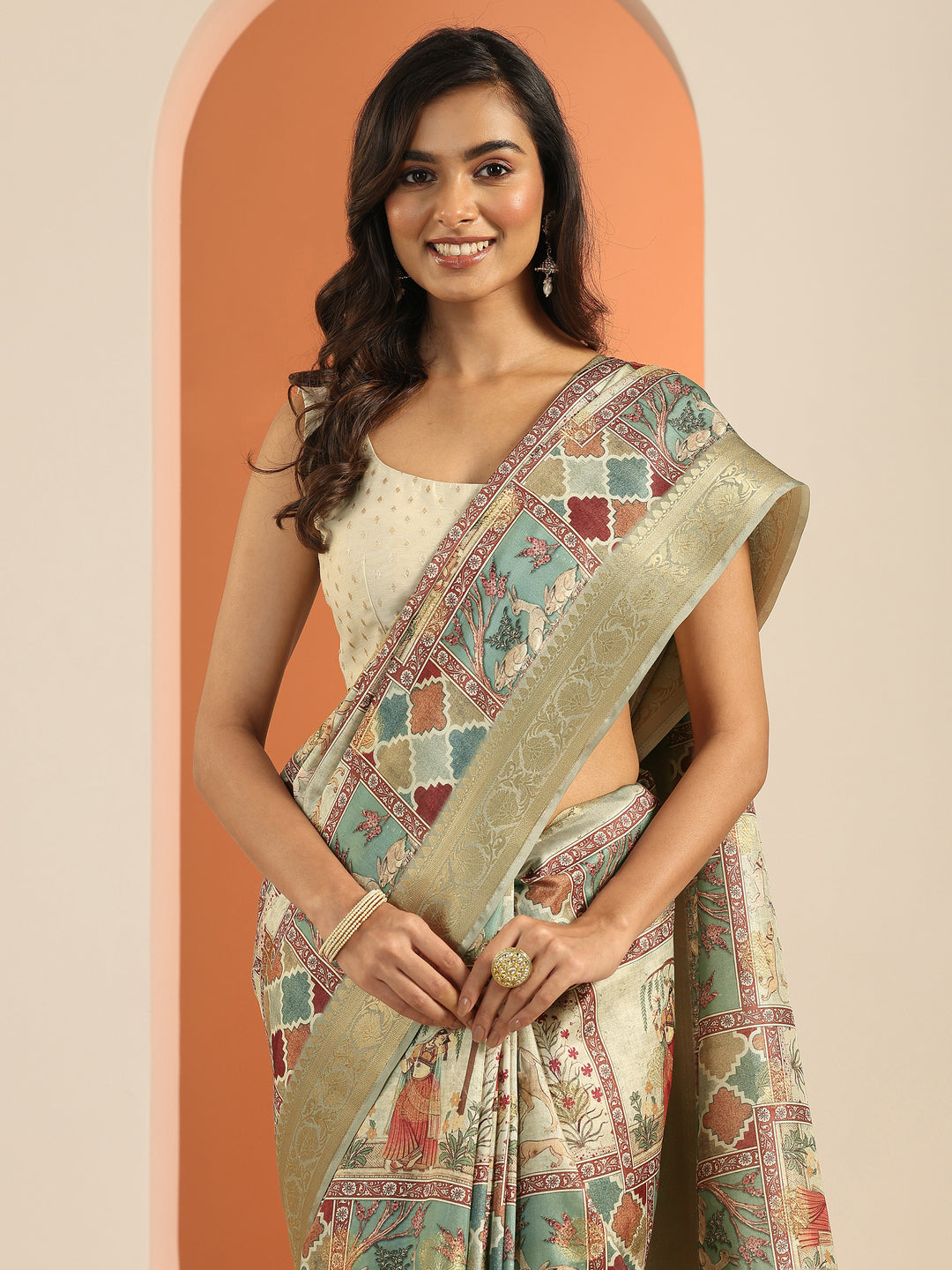 Multi Printed Silk Blend Saree With Unstitched Blouse Piece