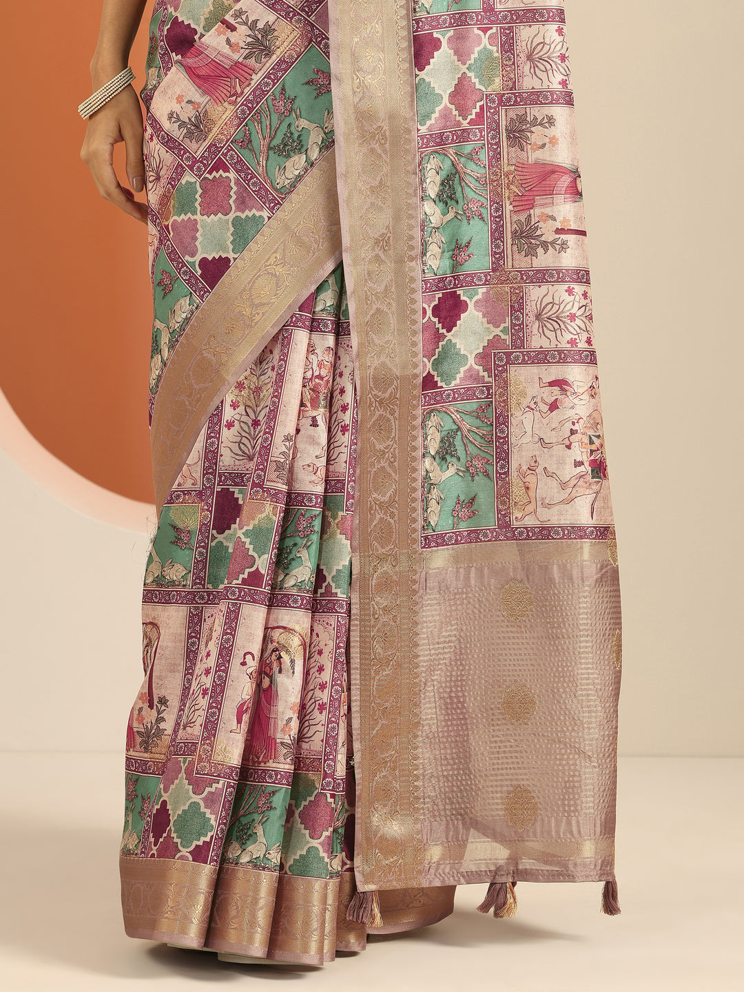 Multi Printed Silk Blend Saree With Unstitched Blouse Piece