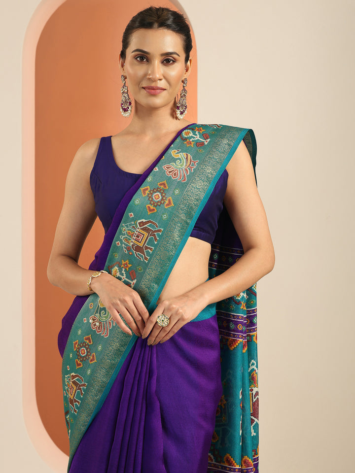 Purple Solid Georgette Saree With Unstitched Blouse Piece
