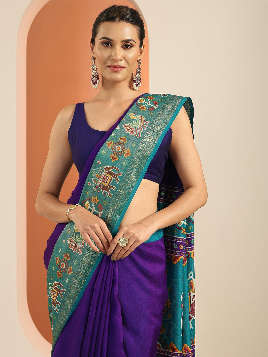 Purple Solid Georgette Saree With Unstitched Blouse Piece