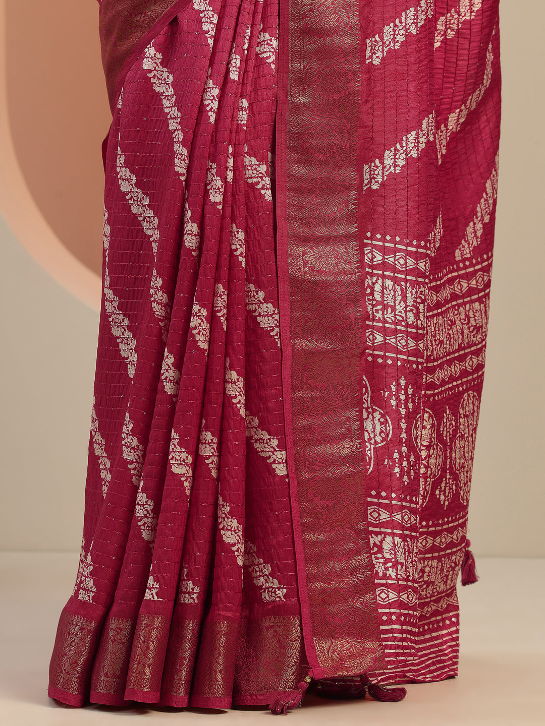 Pink Printed Silk Blend Saree With Unstitched Blouse Piece