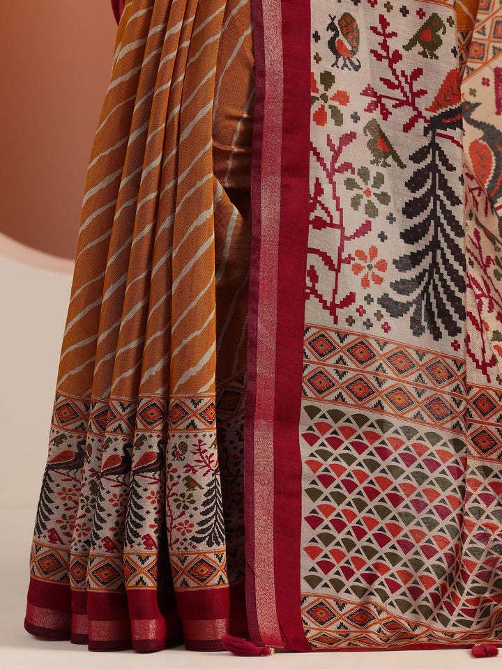 Mustard Printed Cotton Blend Saree With Unstitched Blouse Piece