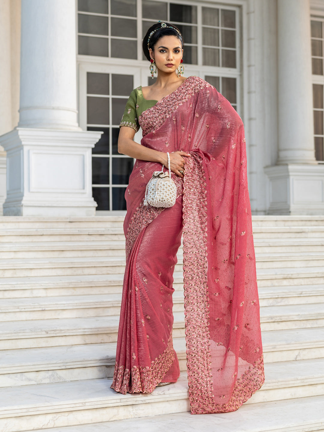 Peach Embroidered Silk blend Saree With Unstitched Blouse Piece