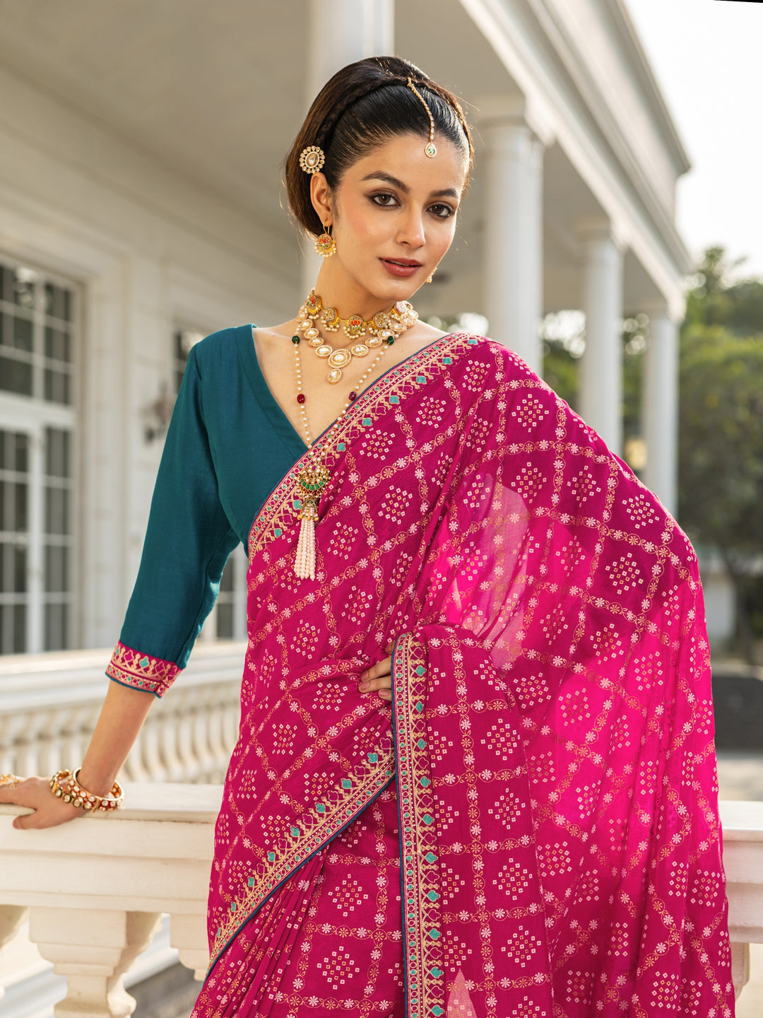 Magenta Printed Silk blend Saree With Unstitched Blouse Piece