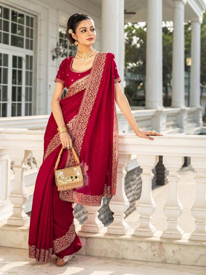 Red Embellished Silk blend Saree With Unstitched Blouse Piece