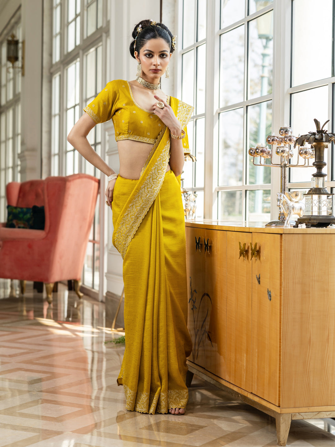 Yellow Embellished Silk blend Saree With Unstitched Blouse Piece