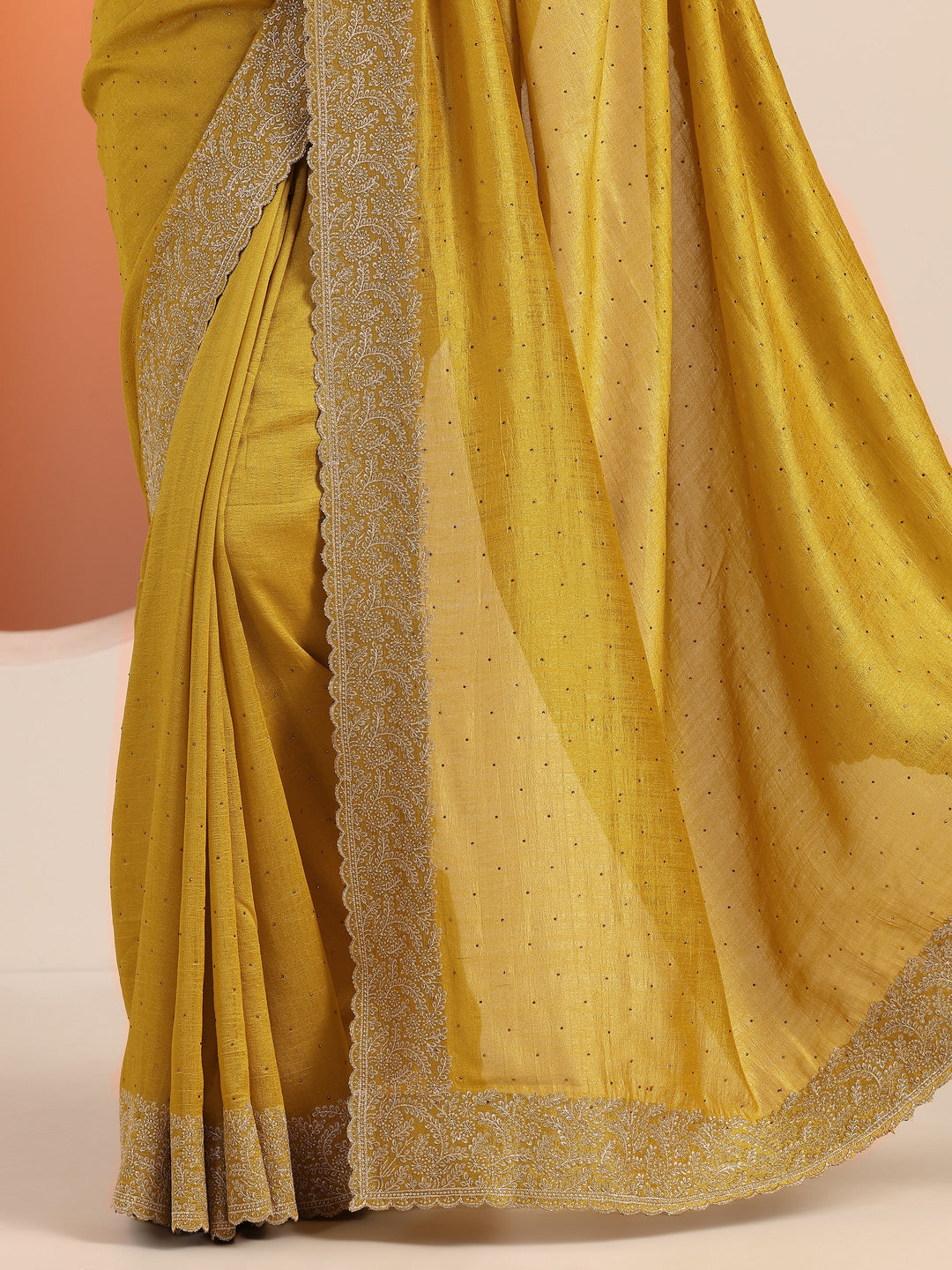 Yellow Embellished Silk blend Saree With Unstitched Blouse Piece